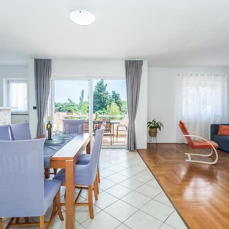 Apartments Emil Pula Exterior photo